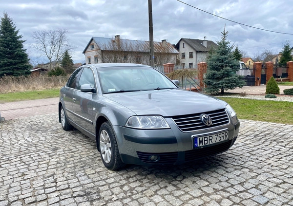 Volkswagen Passat cena 10300 przebieg: 364000, rok produkcji 2003 z Krzeszowice małe 254